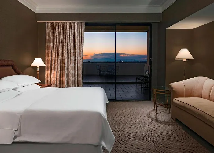 Sheraton Crescent 4* Phoenix