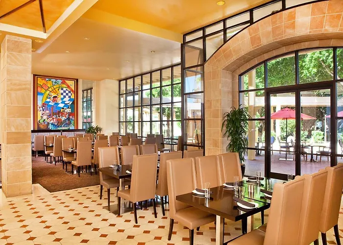 Sheraton Crescent 4*