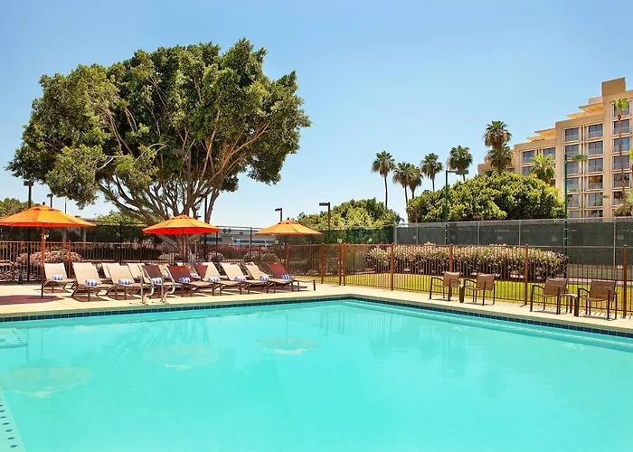 Sheraton Crescent 4* Phoenix