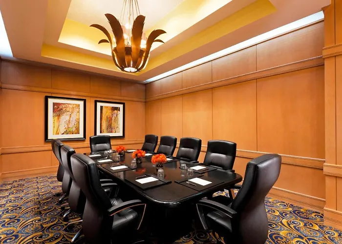 Hotel Sheraton Crescent 4*