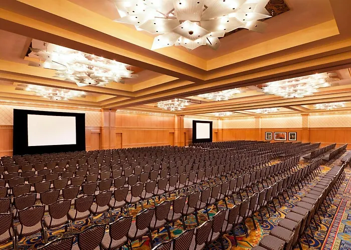 Sheraton Crescent 4* Phoenix